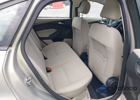 2016 Ford Focus Se from USA, damaged, VIN 1FADP3F2XGL355862